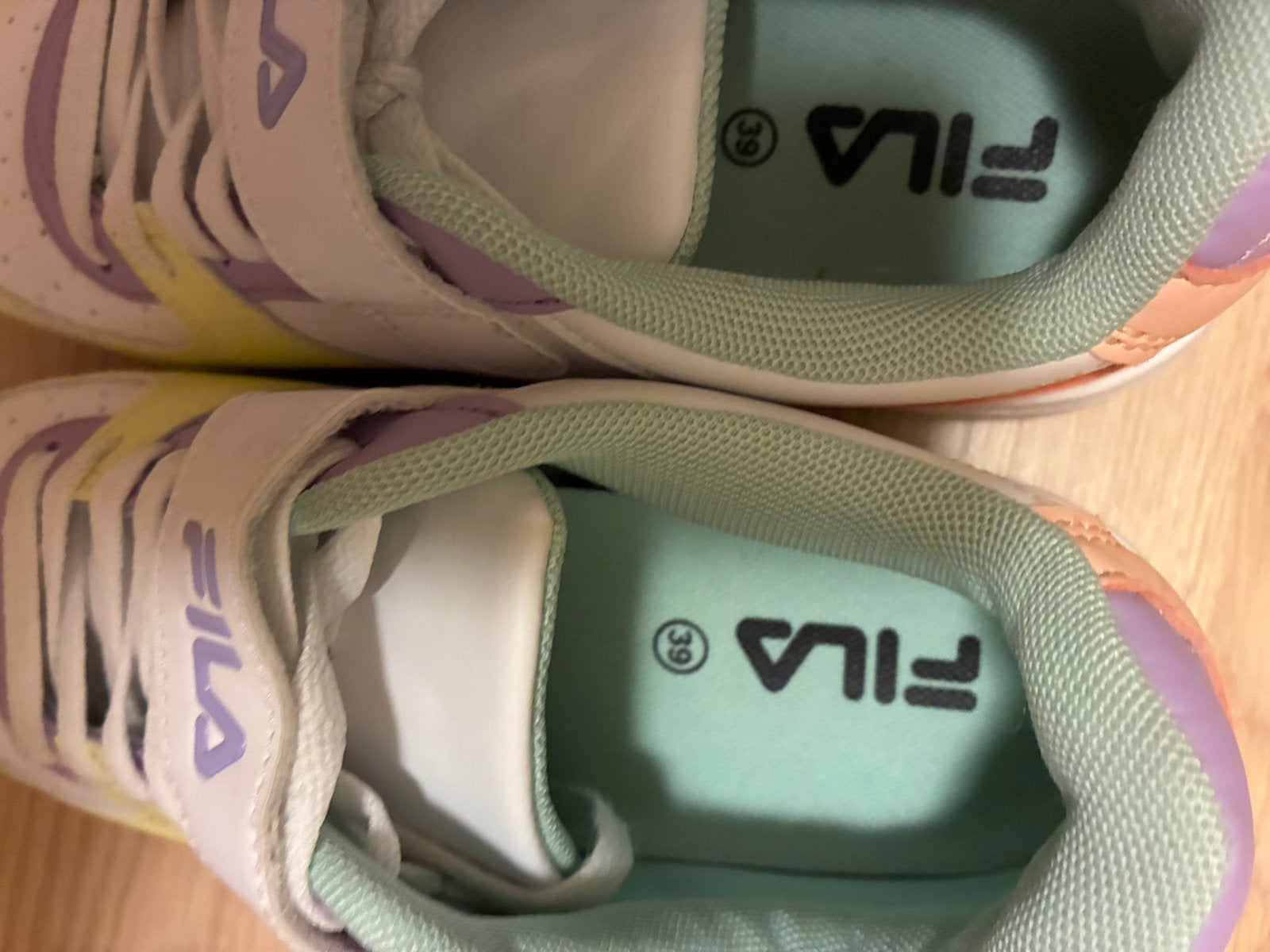 Fila Sneakers Maat 39 - Zo goed als nieuw, Ophalen of Verzenden, Zo goed als nieuw, Wit, Sneakers of Gympen