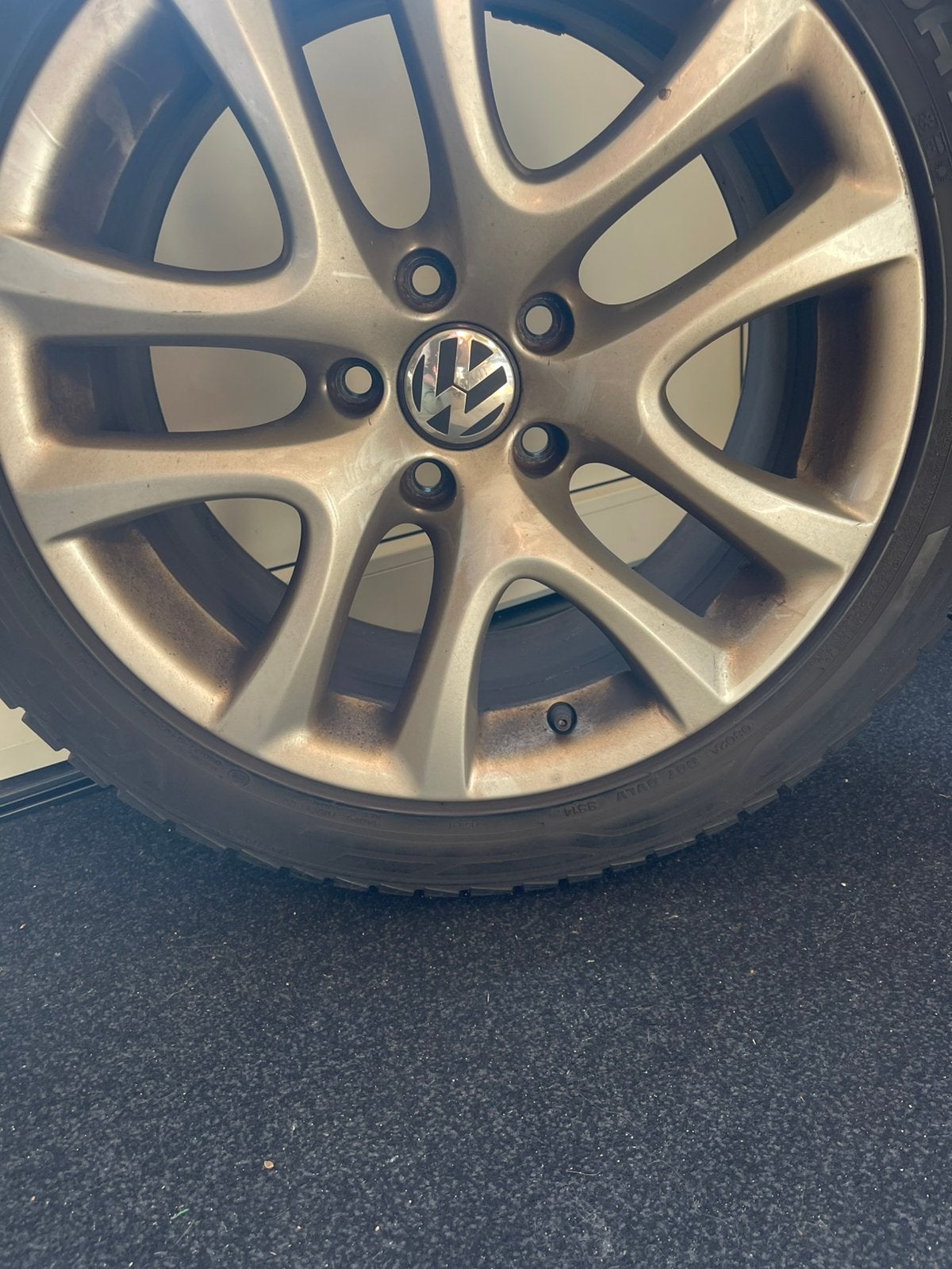 Aluvelgen van VW met winterbanden, Ophalen, Gebruikt