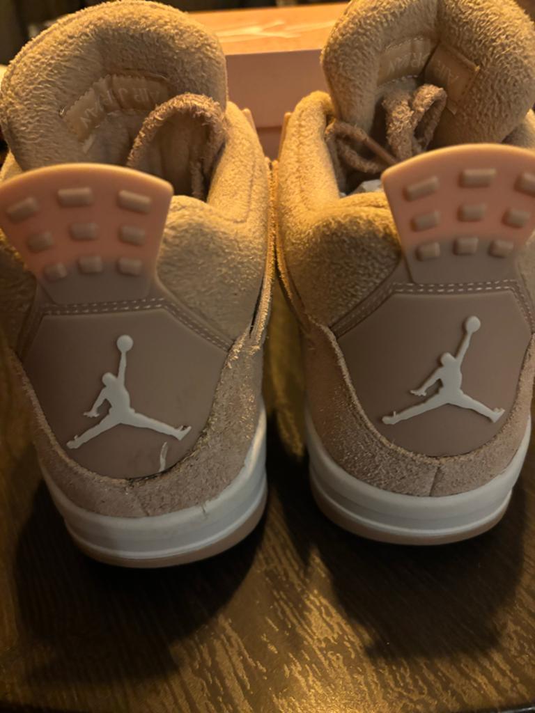 WMNS Air Jordan 4 Retro, Beige, Nieuw, Ophalen of Verzenden, Sneakers of Gympen