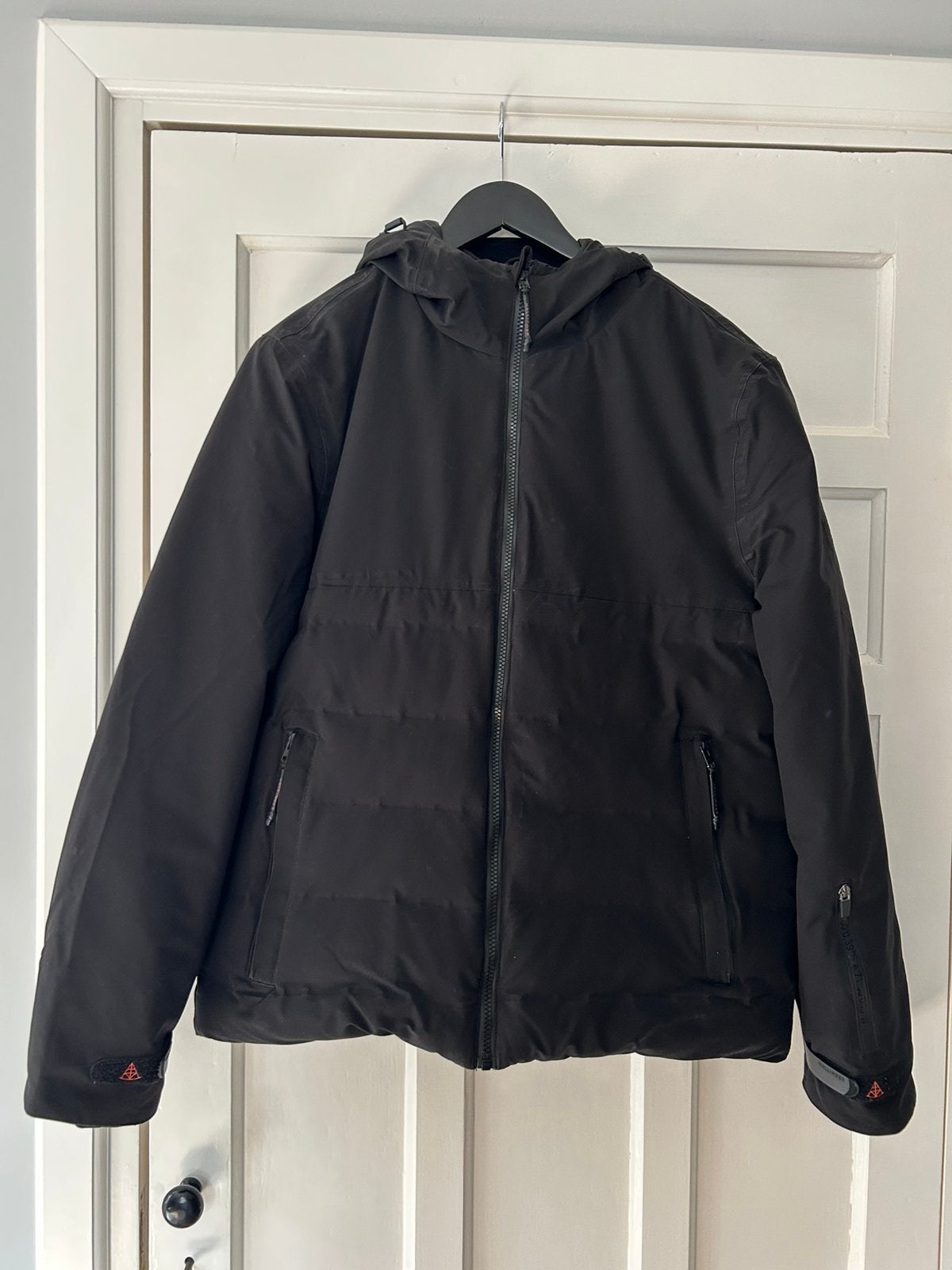 Zwarte winterjas met capuchon Hallinger maat M, Kleding | Heren, Maat 48/50 (M), Hallinger, Zwart, Ophalen of Verzenden