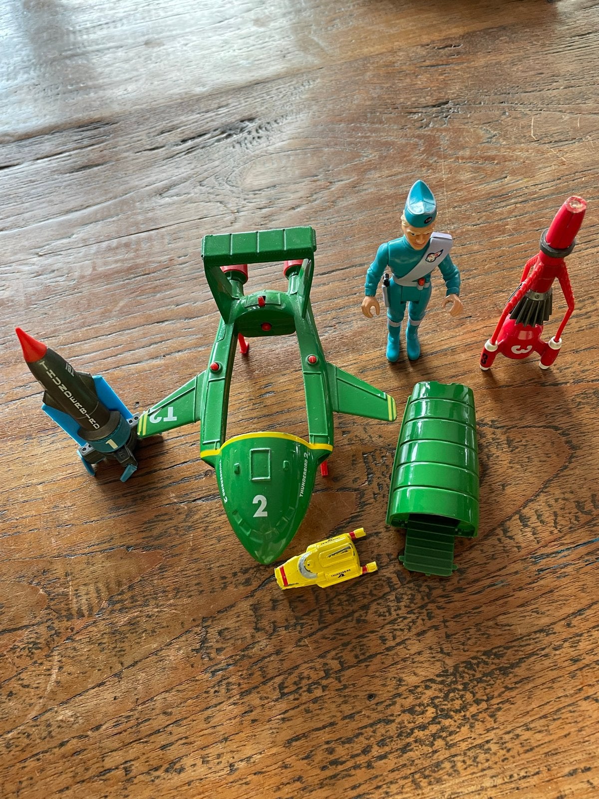 Thunderbirds speelgoedset - Thunderbird 2, 3 en figuren, Ophalen of Verzenden, Gebruikt