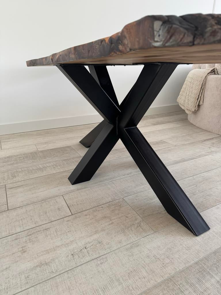 Unieke Walnoot Boomstam Eettafel - 240cm - 2 Delen, 200 cm of meer, Zo goed als nieuw, Rechthoekig, 50 tot 100 cm