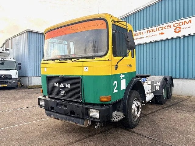 MAN 26 240DFS FULL STEEL SUSPENSION / DAYCAB (ZF MANUAL GEAR, Achterwielaandrijving, MAN, Bedrijf, Te koop