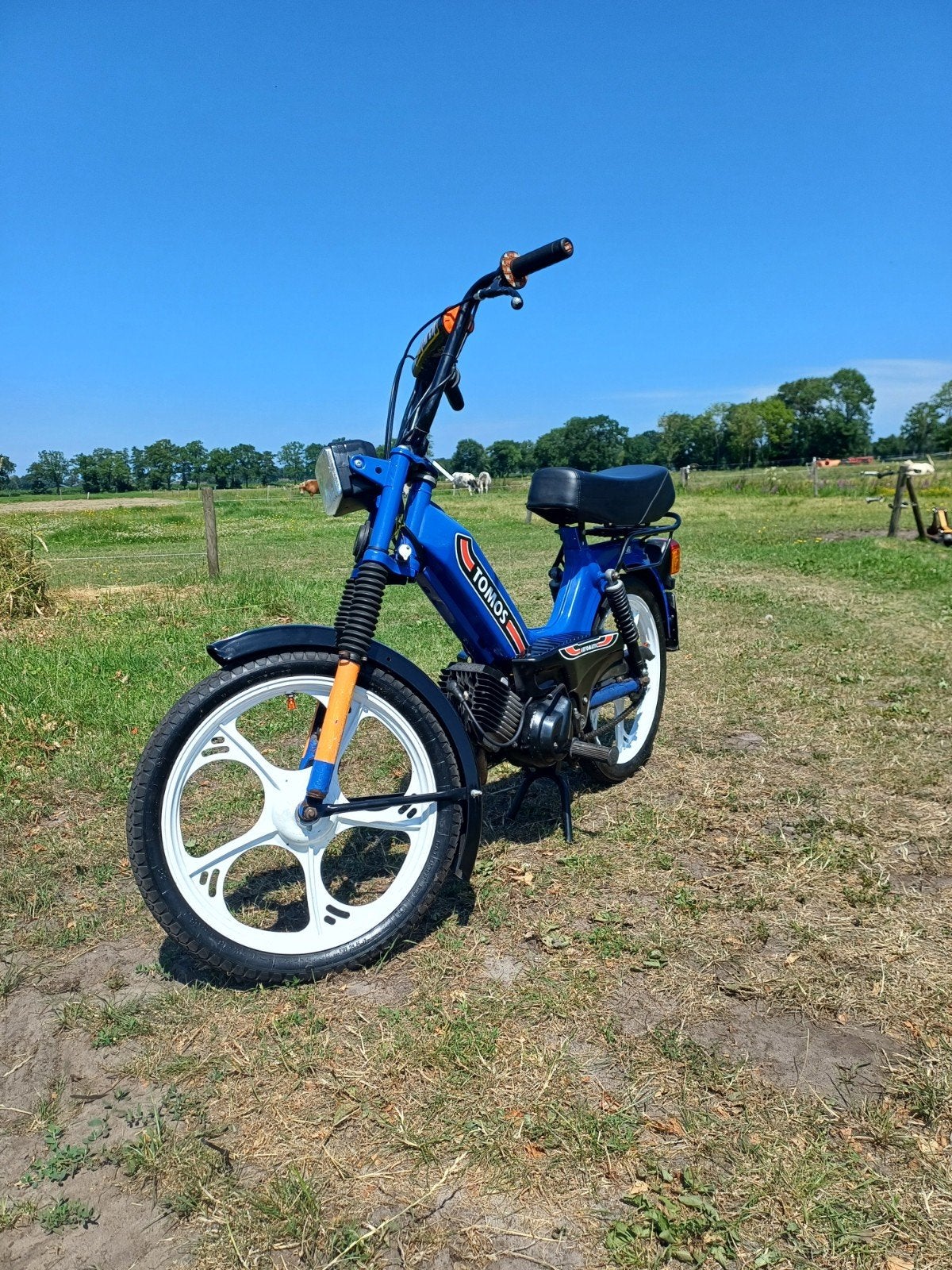 Mooie Tomos 65cc, Fietsen en Brommers, Brommers | Tomos, Ophalen, 65 cc, Zo goed als nieuw, 2 versnellingen