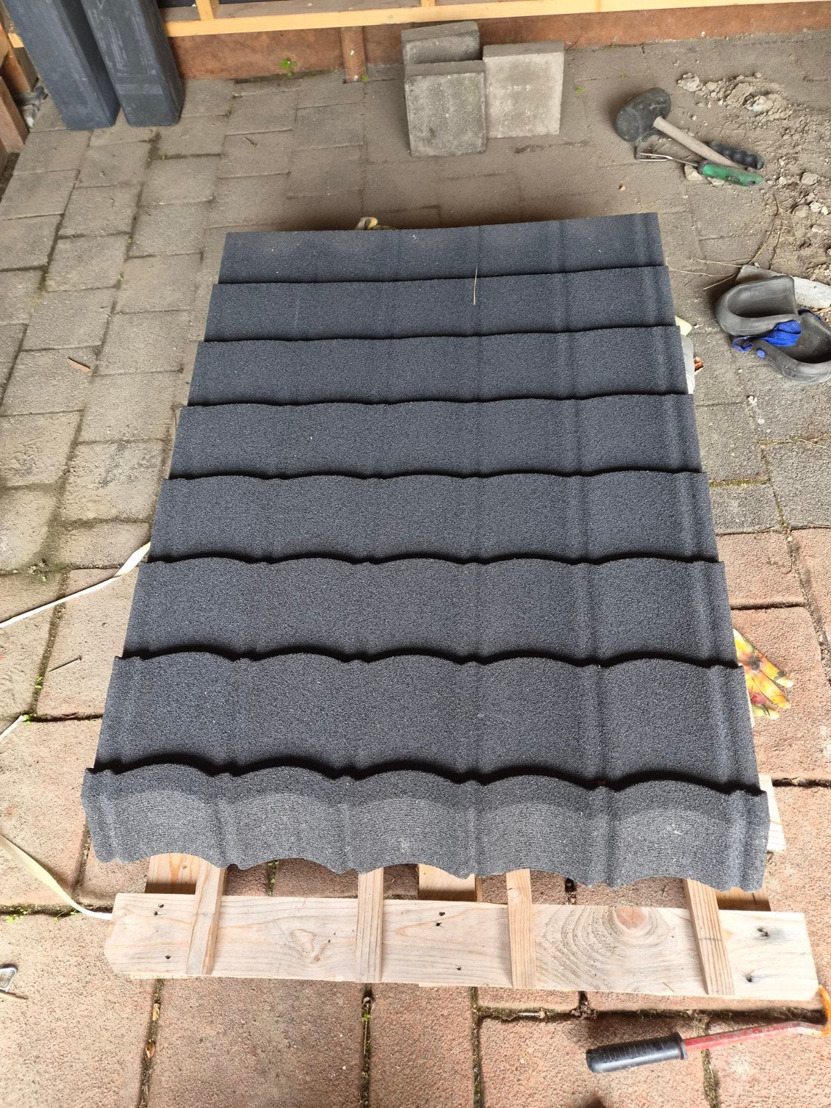 Nieuwe dakpanplaten - Grijs en Lichtgroen, Nieuw, 15 m² of meer, Metaal, Grijs