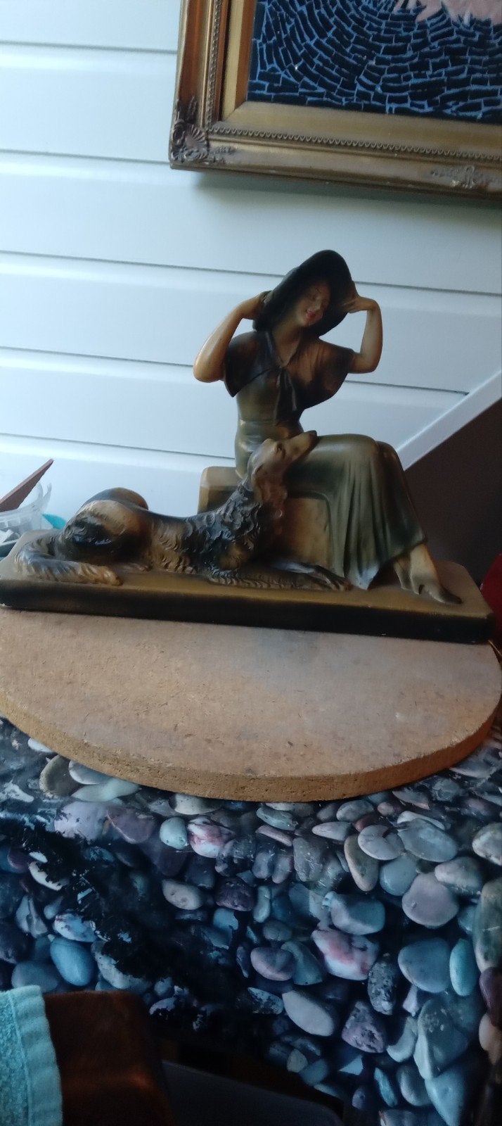 ardeco beeld dame met hazewindhond gips., Antiek en Kunst, Ophalen of Verzenden