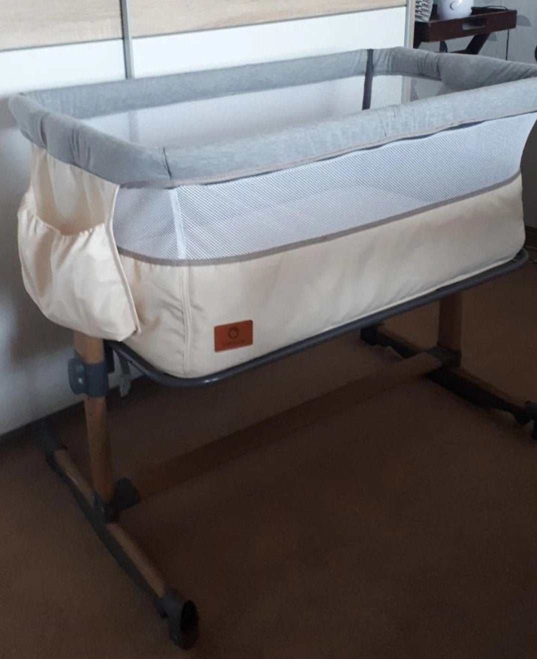 Lionelo Leonie 3-in-1 Co-sleeper/Wieg Beige Sand, Kinderen en Baby's, Babywiegjes en Ledikanten, Ophalen, Zo goed als nieuw, Wieg