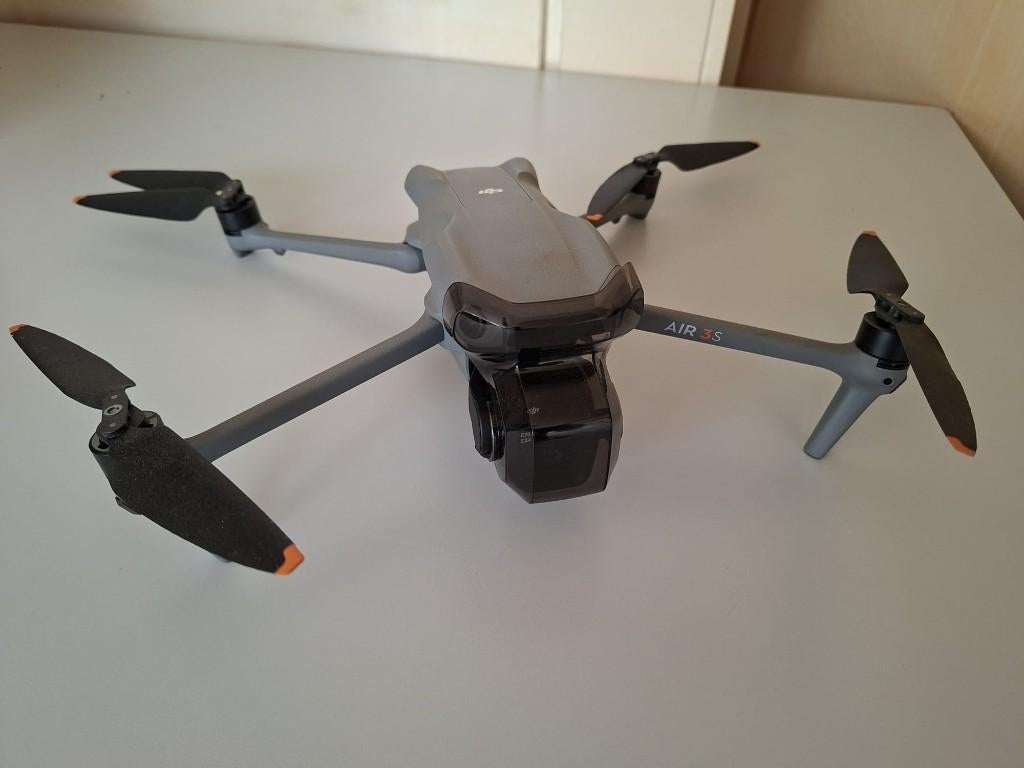 dji air 3s fly combo echt in nieuwstaat, Audio, Tv en Foto, Drones, 30 tot 45 minuten, Return to Home, Nieuw, DJI