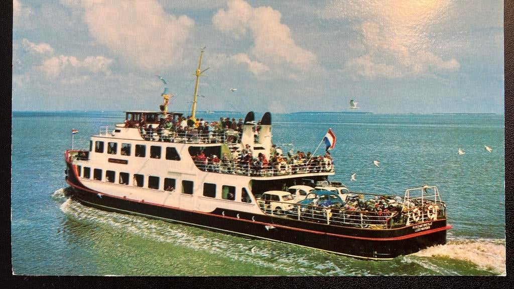 AMELAND  veerboot  hoogseizoen  auto's a/dek, Verzamelen, Scheepvaart, Zo goed als nieuw, Ophalen of Verzenden