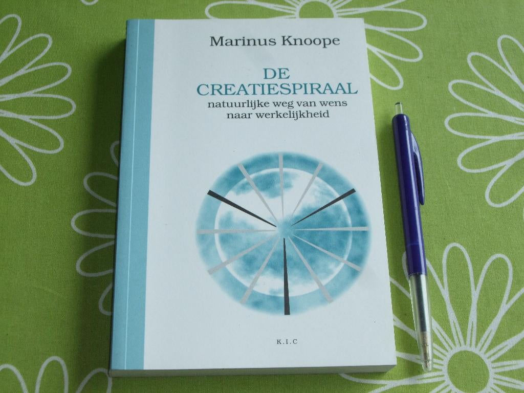De creatiespiraal - Marinus Knoope, Boeken, Overige Boeken, Zo goed als nieuw, Ophalen of Verzenden