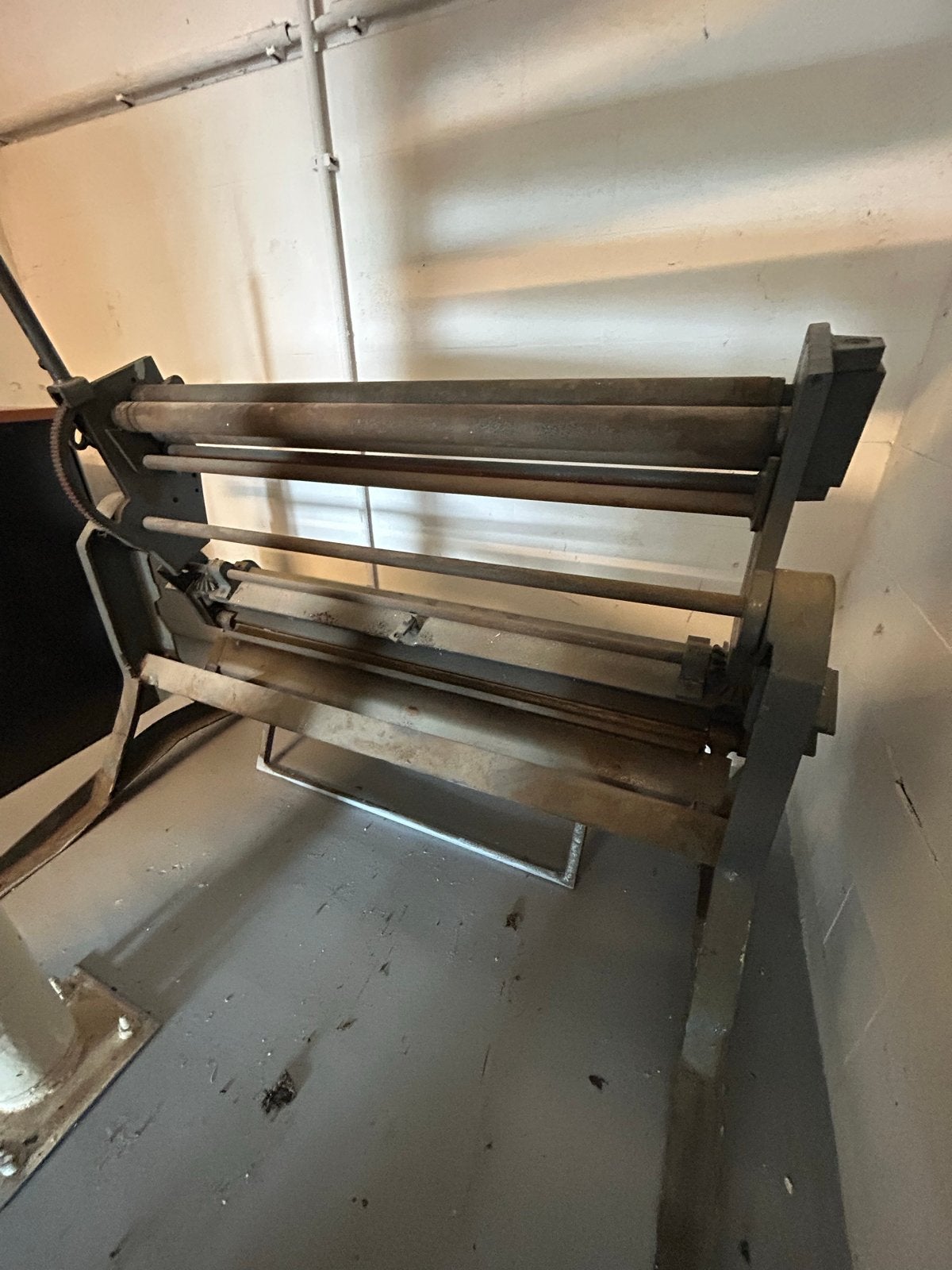 Oude Zetbank - Metaalbewerkingsmachine platen wals, Ophalen, Gebruikt