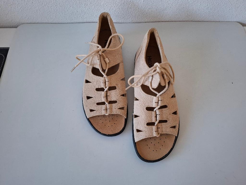 < Intersko Helvesko MAAT 41 bredere voeten hogere wreef ZGAN, Kleding | Dames, Schoenen, Intersko Helvesko, Verzenden, Beige, Sandalen of Muiltjes