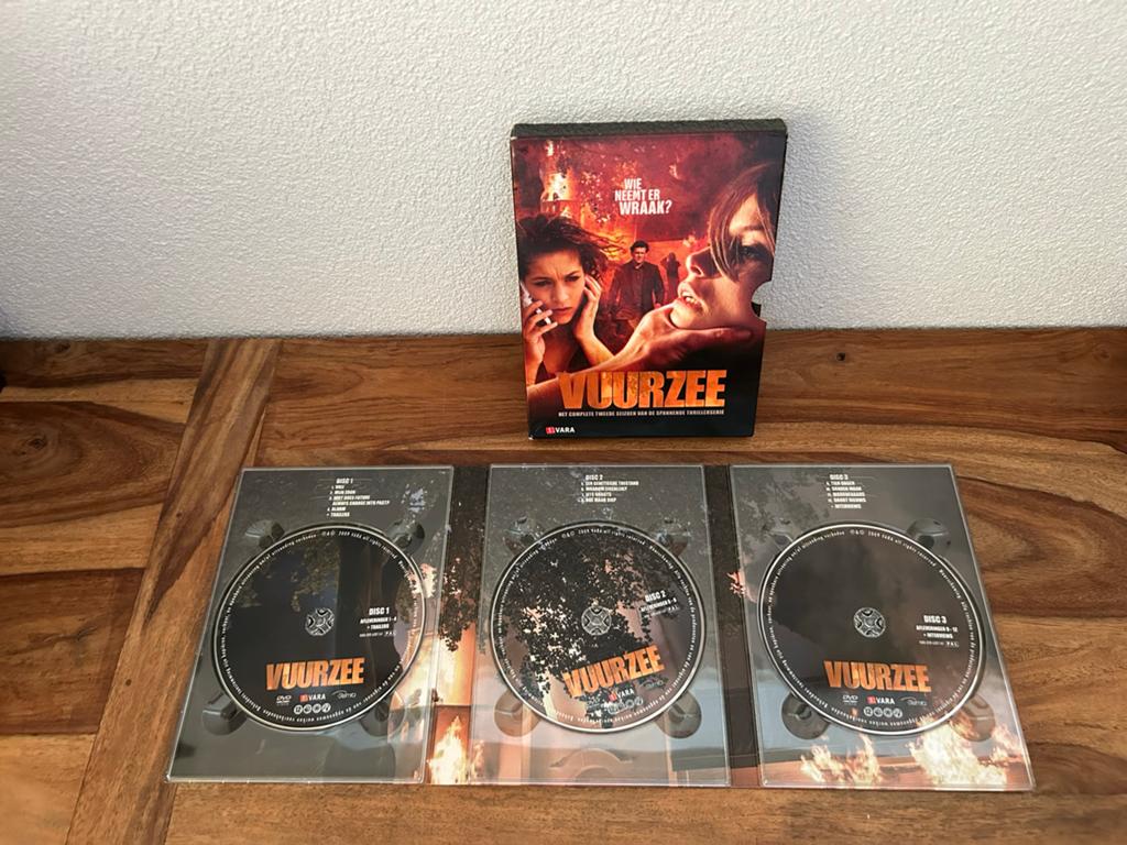 Vuurzee - Het complete tweede seizoen (DVD Boxset), Cd's en Dvd's, Boxset, Actiethriller, Ophalen of Verzenden, Zo goed als nieuw