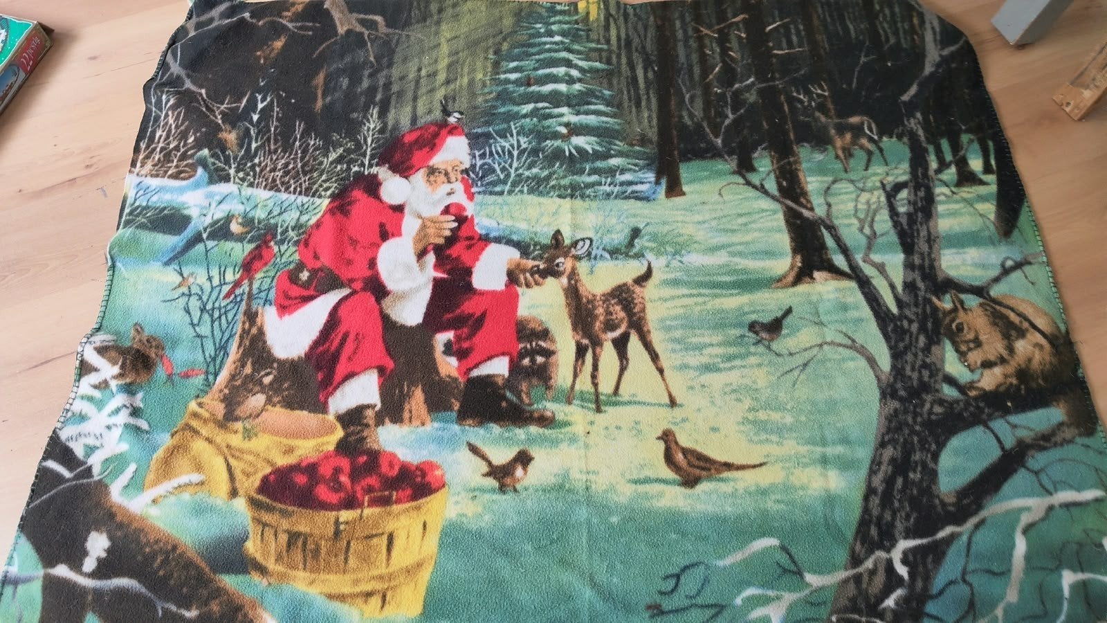 Kerstdeken met Kerstman en dierenprint, Ophalen of Verzenden, Gebruikt, Meerkleurig