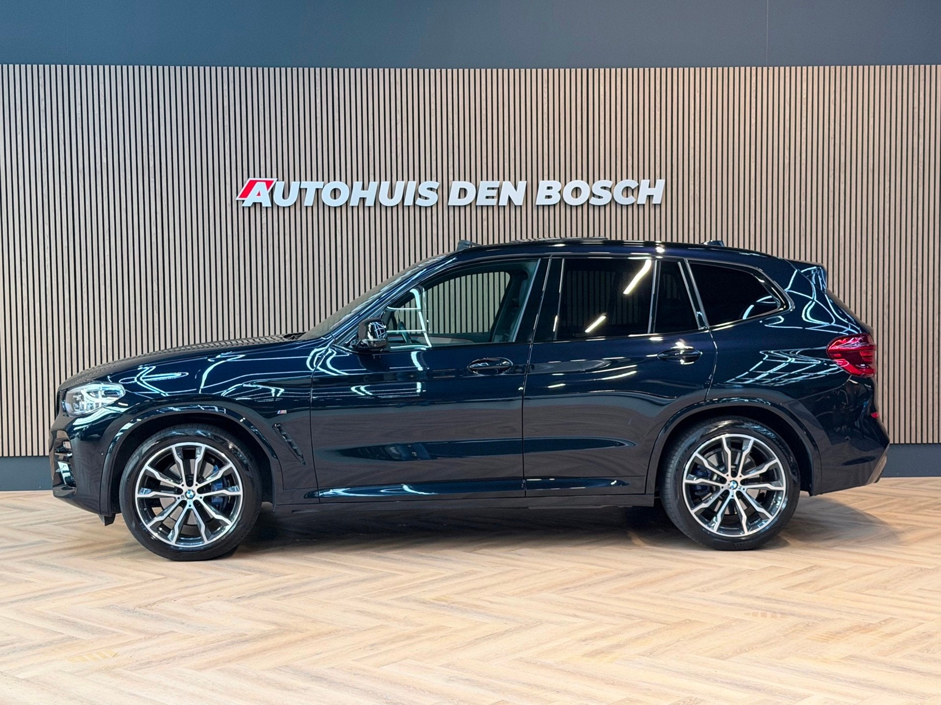BMW X3 M40i xDrive High Executive 361PK |Pano|Keyless|Memory, Auto's, Dealer onderhouden, Gebruikt, 1820 kg, Zwart