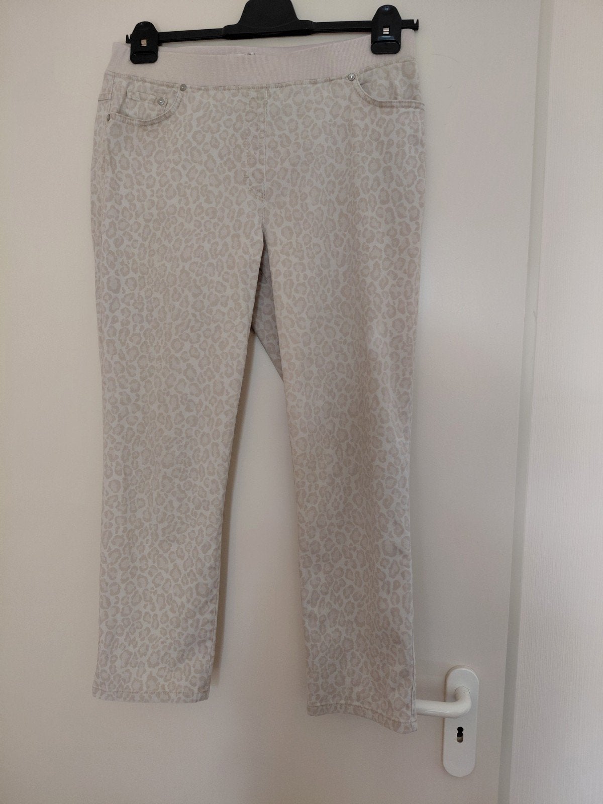 Broek van Brax 42, Beige, Maat 42/44 (L), Zo goed als nieuw, Lang