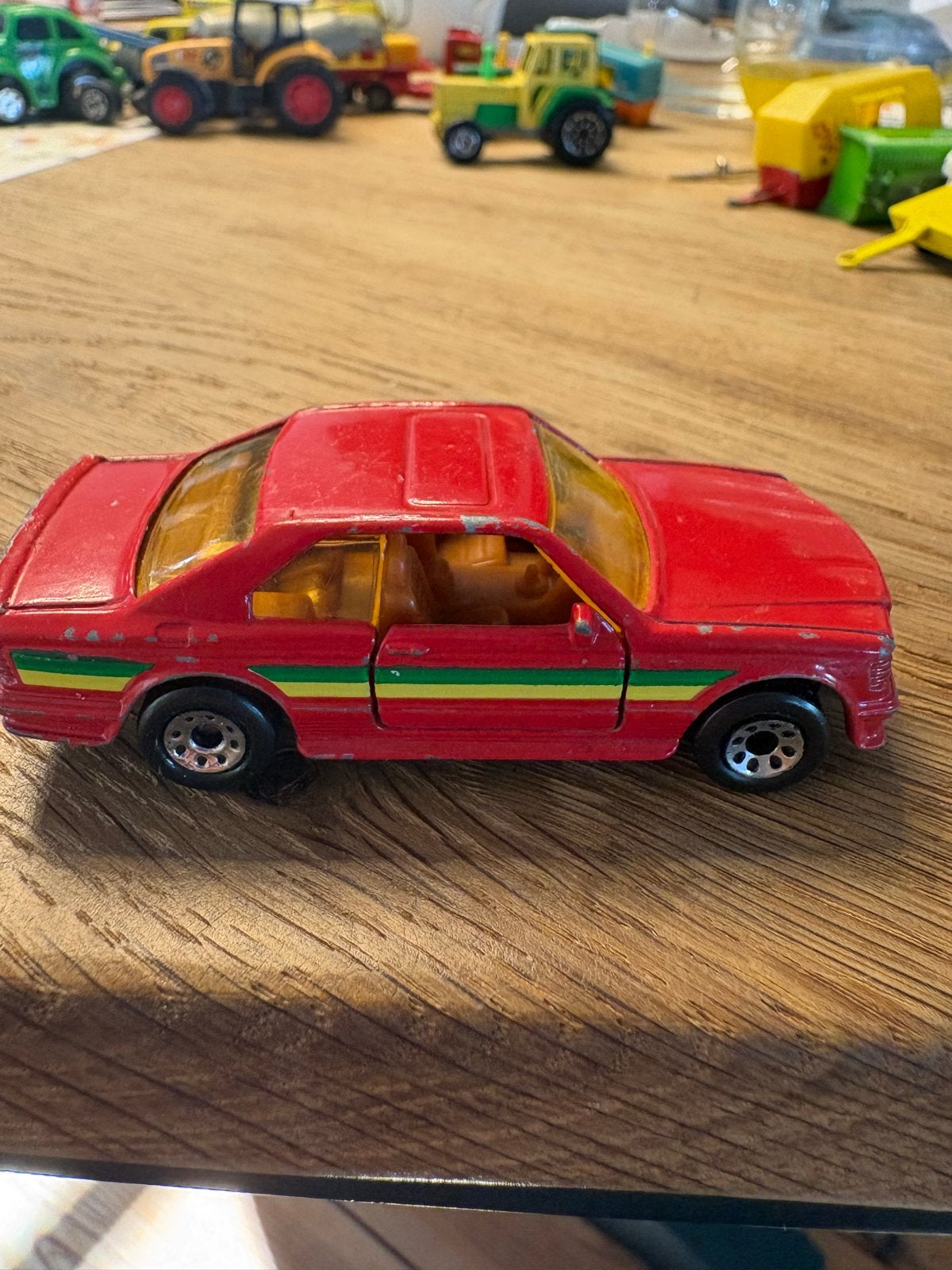 Matchbox Mercedes-Benz 500 SEC BP – Made in Macau, Ophalen of Verzenden, Gebruikt