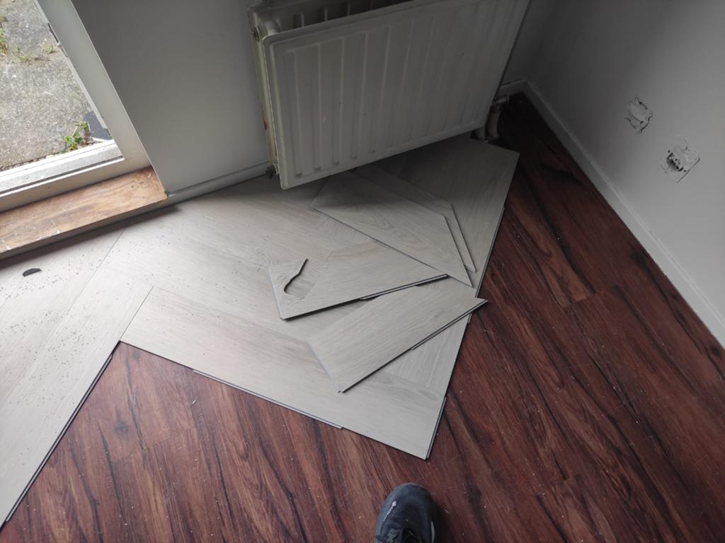 Laminaat leggen verf behang, Huis en Inrichting, Stoffering | Vloerbedekking, Ophalen of Verzenden, 75 m² of meer, Laminaat