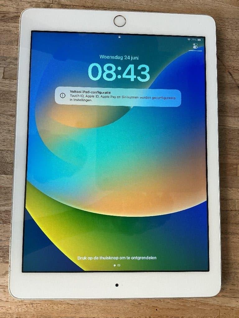 Ipad 5e generatie wifi 32 GB, Computers en Software, Apple iPads, Gebruikt, 32 GB, Apple iPad, Wit