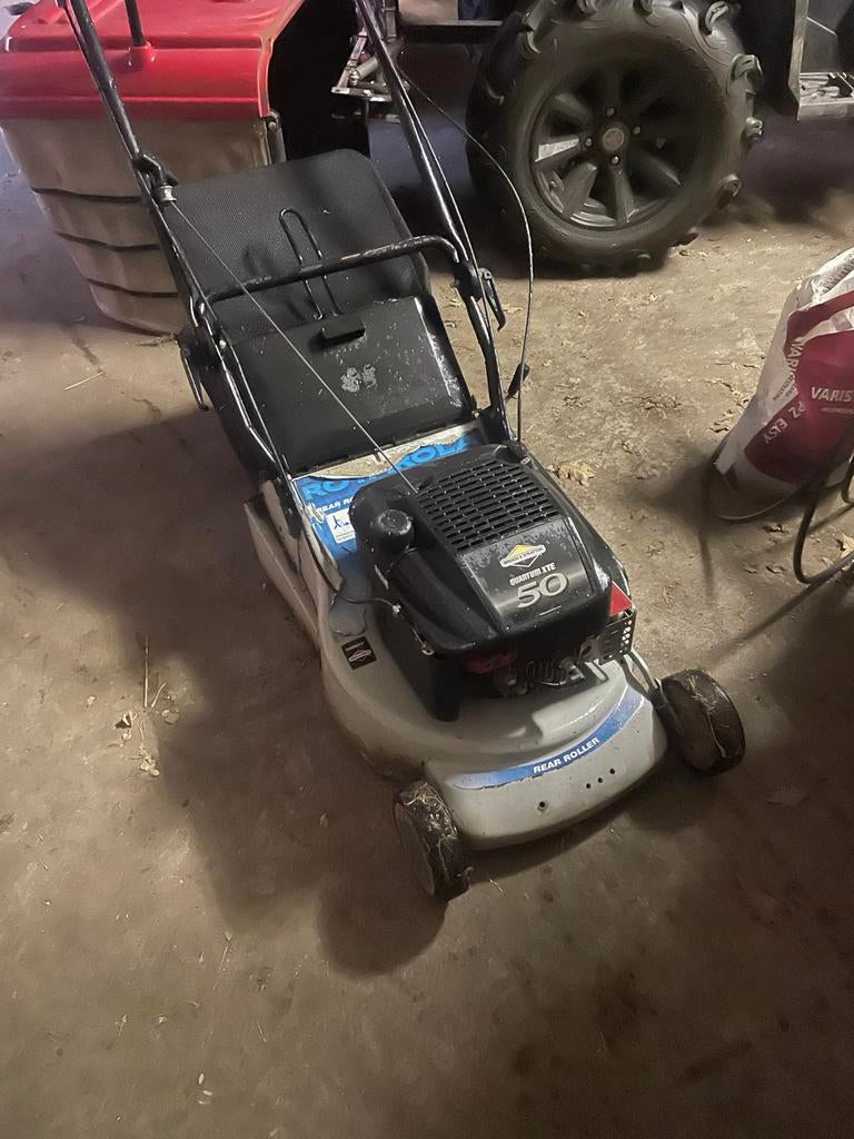 Masport Rotarola 4-takt benzine duwmaaier met rol, Cirkelmaaier, Gebruikt, Ophalen of Verzenden, 40 t/m 49 cm