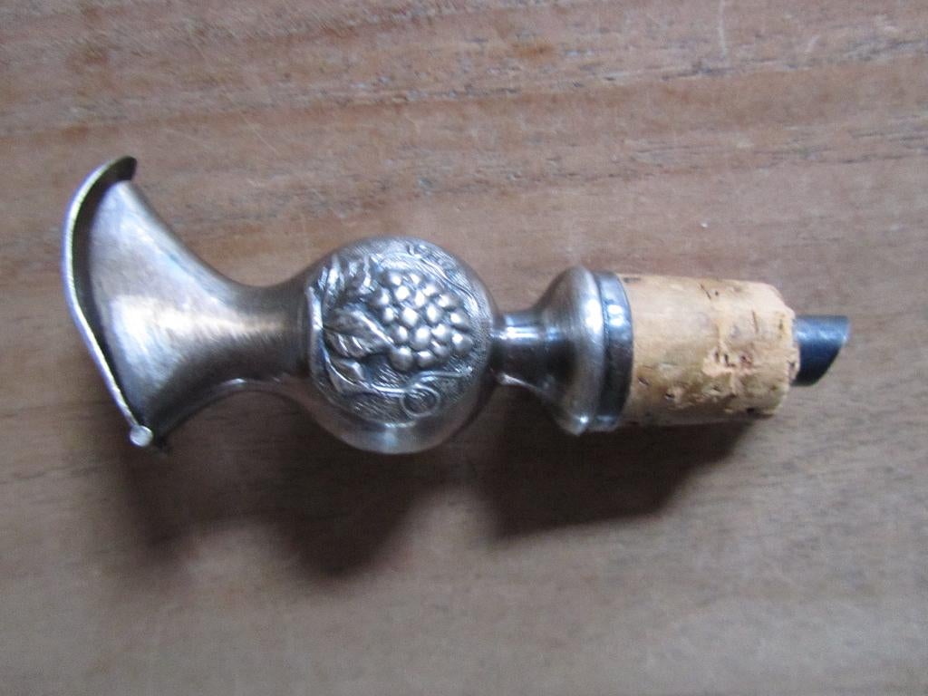 Schenktuit met klepje druivenrank, verzilverd, Ophalen of Verzenden