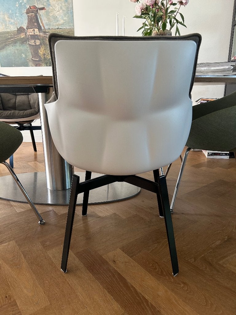 Set van 2 prachtige B&B Italia eetkamerstoelen., Ophalen, Twee, Design, Zo goed als nieuw