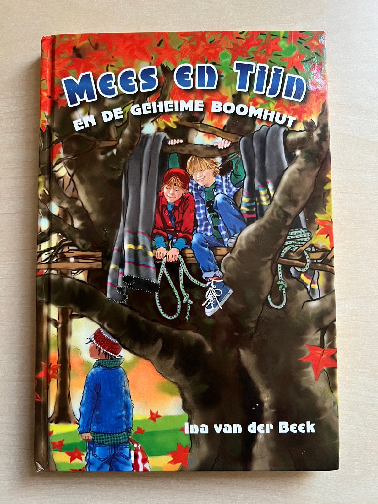 Mees en Tijn en de geheime boomhut door Ina van der Beek, Boeken, Ophalen of Verzenden, Gelezen, Fictie algemeen