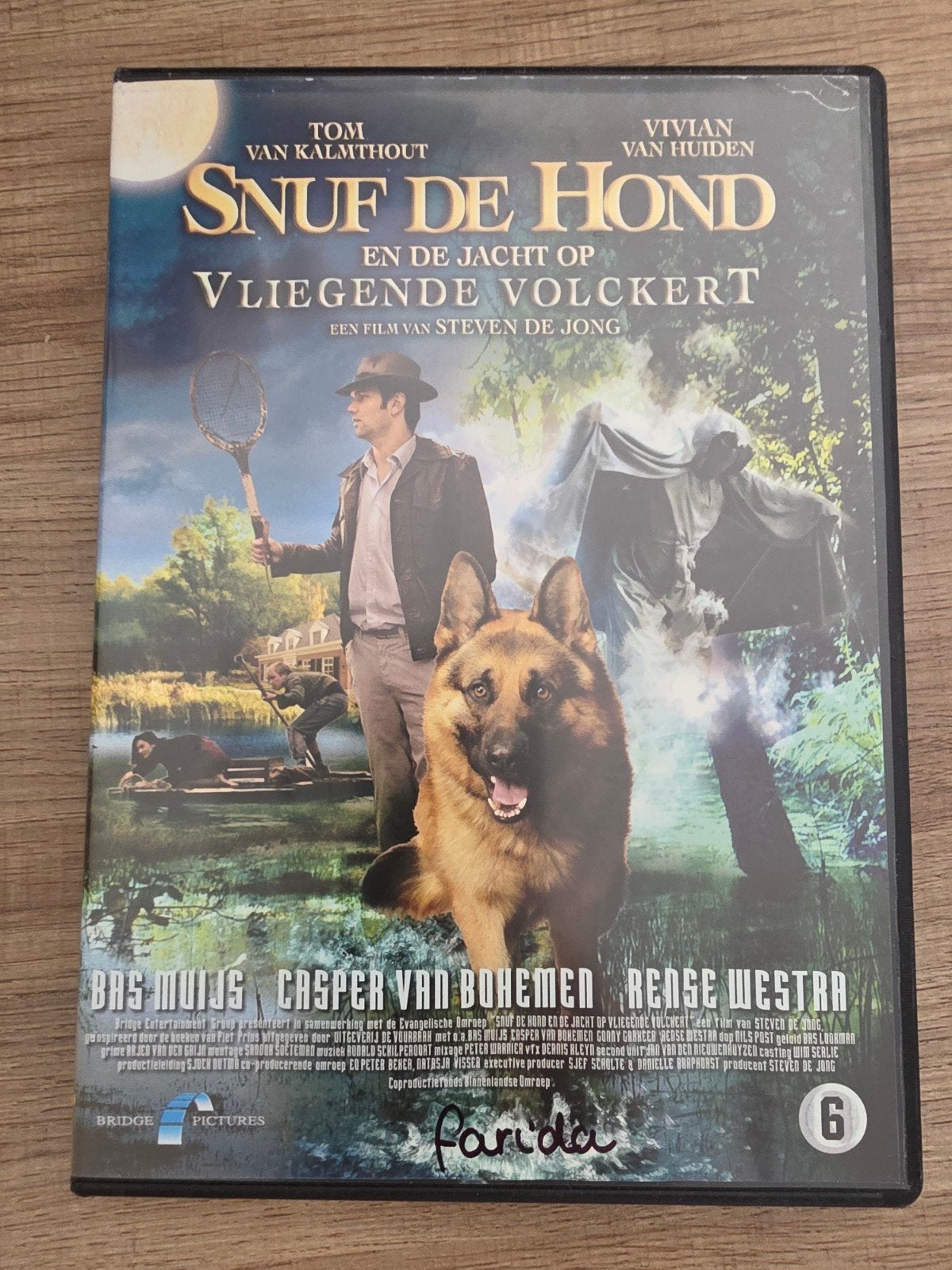 Snuf de hond en de jacht op de vliegende volckert, Alle leeftijden, Ophalen of Verzenden, Zo goed als nieuw