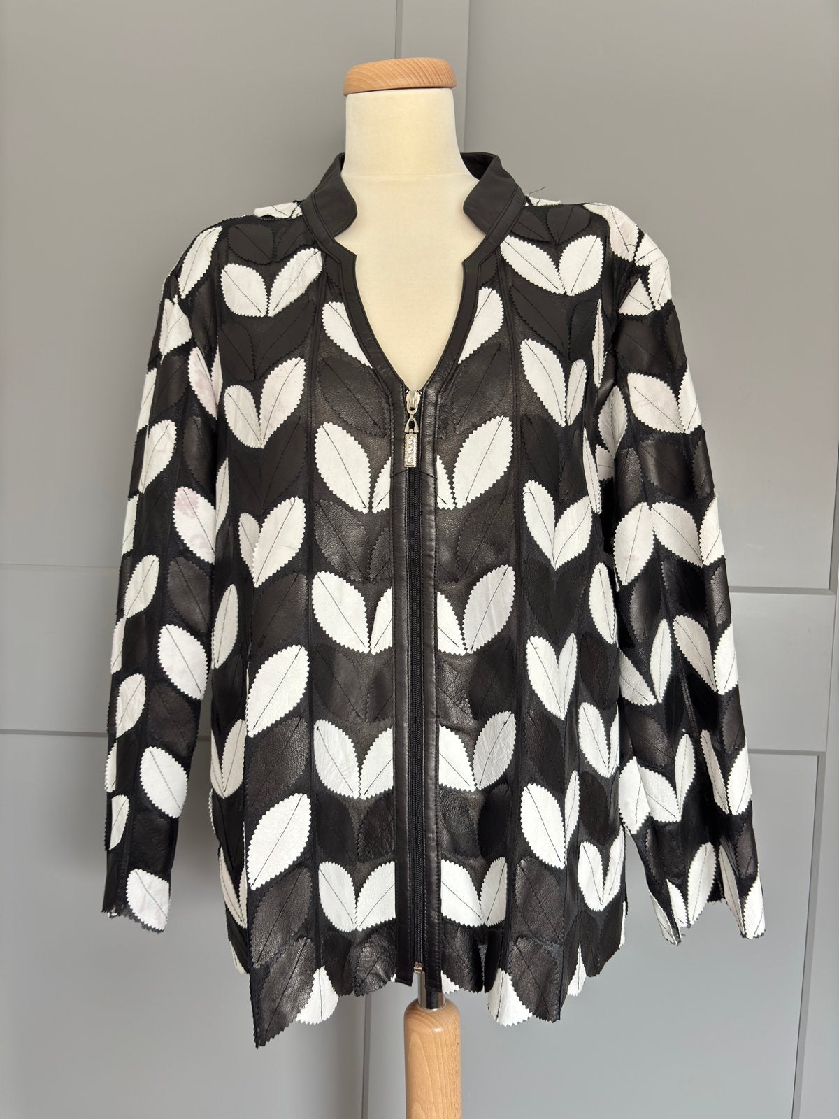 Vintage Leren Jas Zwart/Wit Bladmotief Maat 44, Verzenden, Gedragen, Maat 42/44 (L), Zwart
