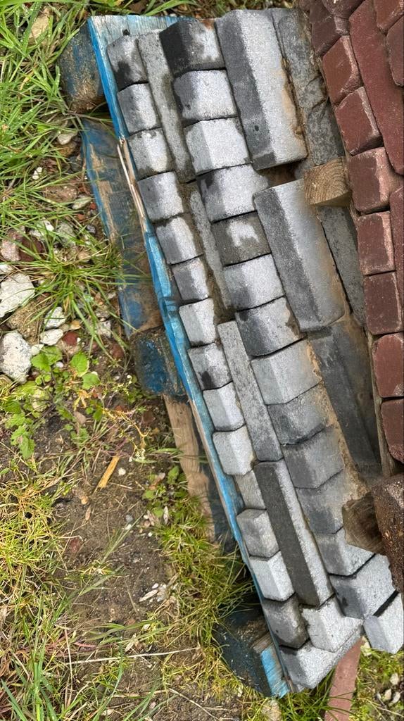 2m2 getrommelde grijze waaltjes, Tuin en Terras, Tegels en Klinkers, Ophalen, Gebruikt, Klinkers, Minder dan 5 m²