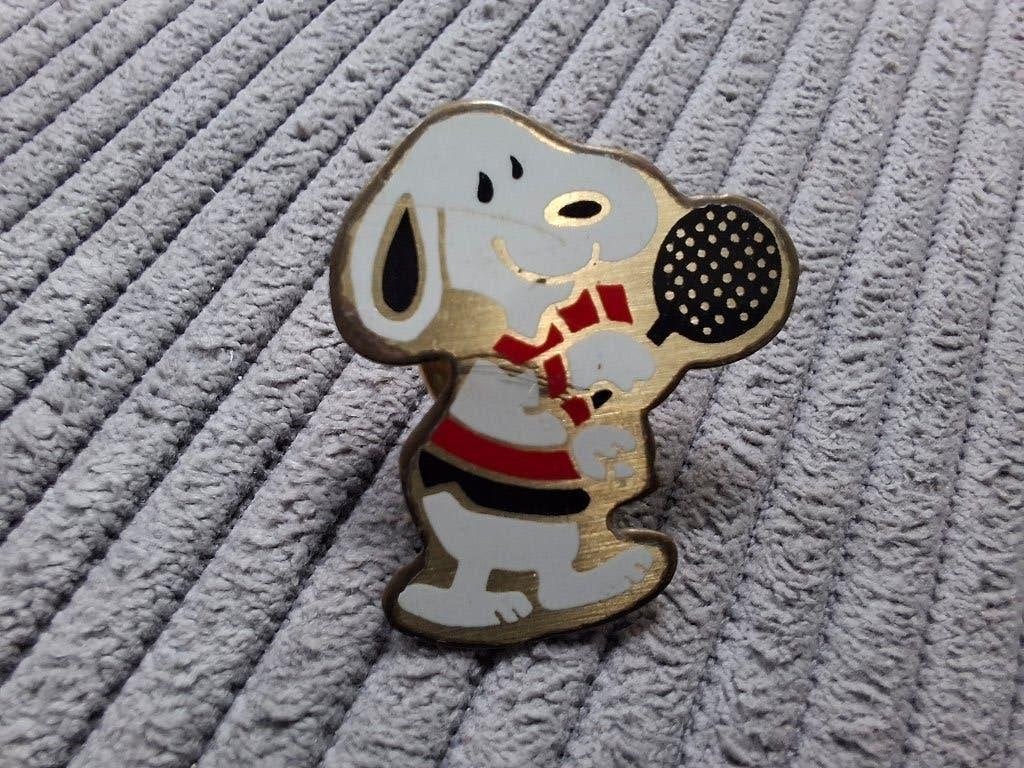 Speld Snoopy tennis, Ophalen of Verzenden, Sport