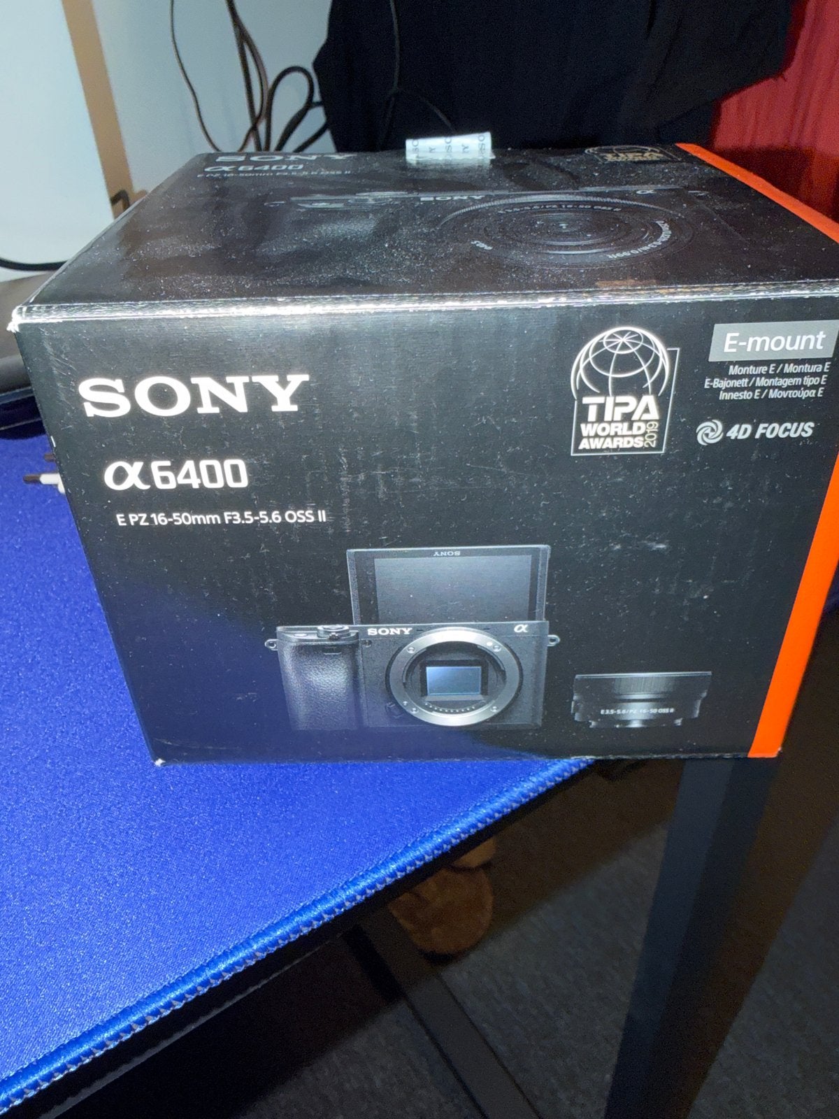 Foto 2 van Sony Alpha A6400 systeemcamera met E PZ 16-50mm lens