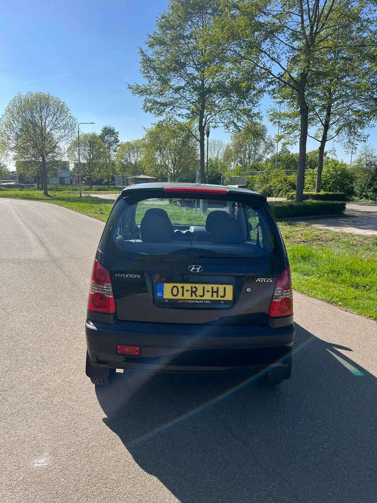 Hyundai Atos Prime 1.1 Automaat 2005 - Zwart, 4 cilinders, Zwart, Origineel Nederlands, 400 kg