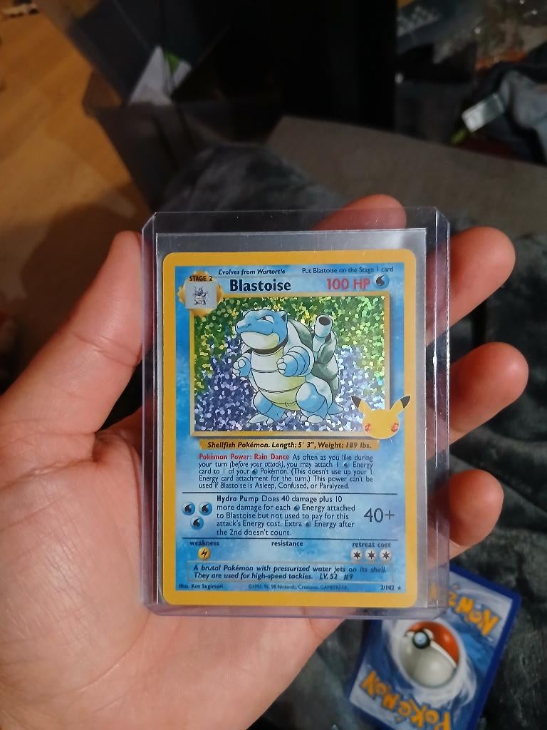 Blastoise 25th celebrations, Hobby en Vrije tijd, Verzamelkaartspellen | Pokémon, Ophalen of Verzenden, Nieuw, Losse kaart