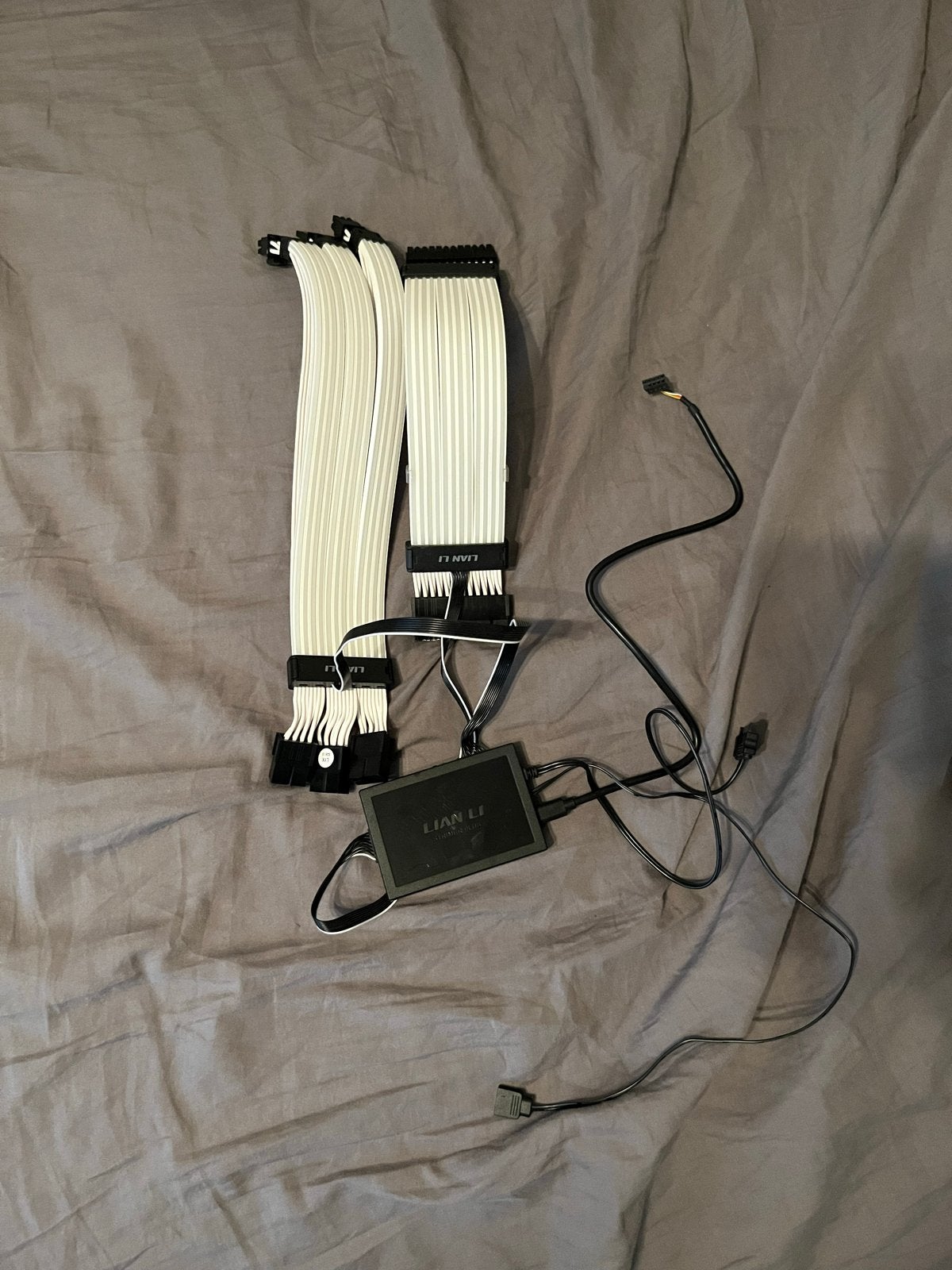 Lian Li Strimer RGB Kabel 3x8pin & 24Pin met Controller, Ophalen of Verzenden, Zo goed als nieuw