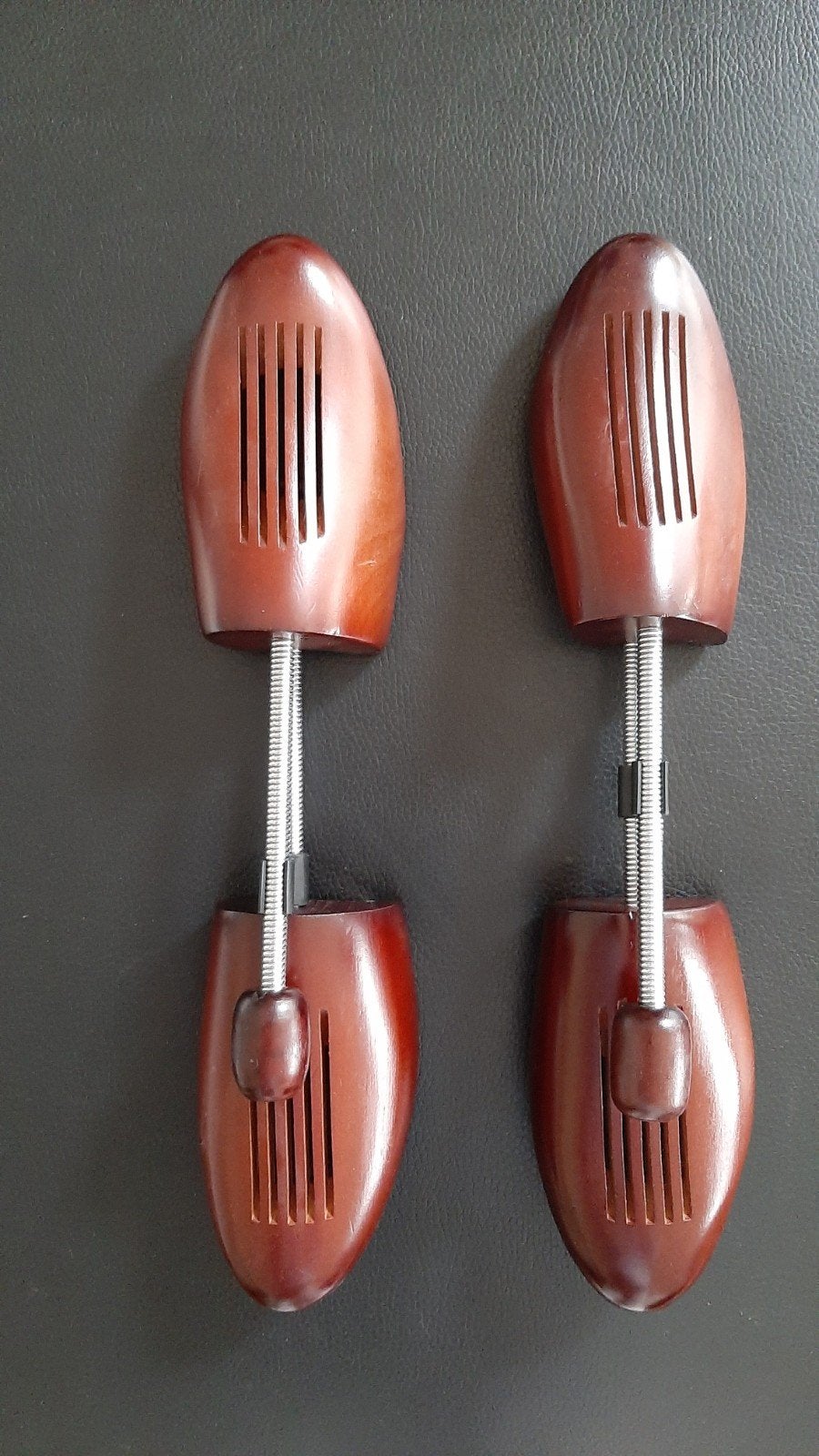 4 paar houten spiraalveer schoenspanners mt. 45-46 en 37-38, Ophalen of Verzenden, Nieuw, Bruin, Bijenkorf