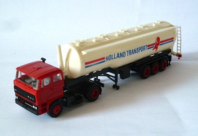 HERPA DAF 3300 HOLLAND TRANSPORT, Verzenden, Zo goed als nieuw, Bus of Vrachtwagen, Herpa