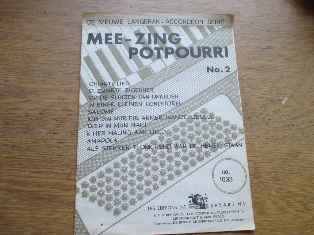 MEE-ZINGPOTPOURRI NO 2 - LANGERAK ACCORDEON SERIE, Gebruikt, Keyboard, Ophalen of Verzenden, Artiest of Componist