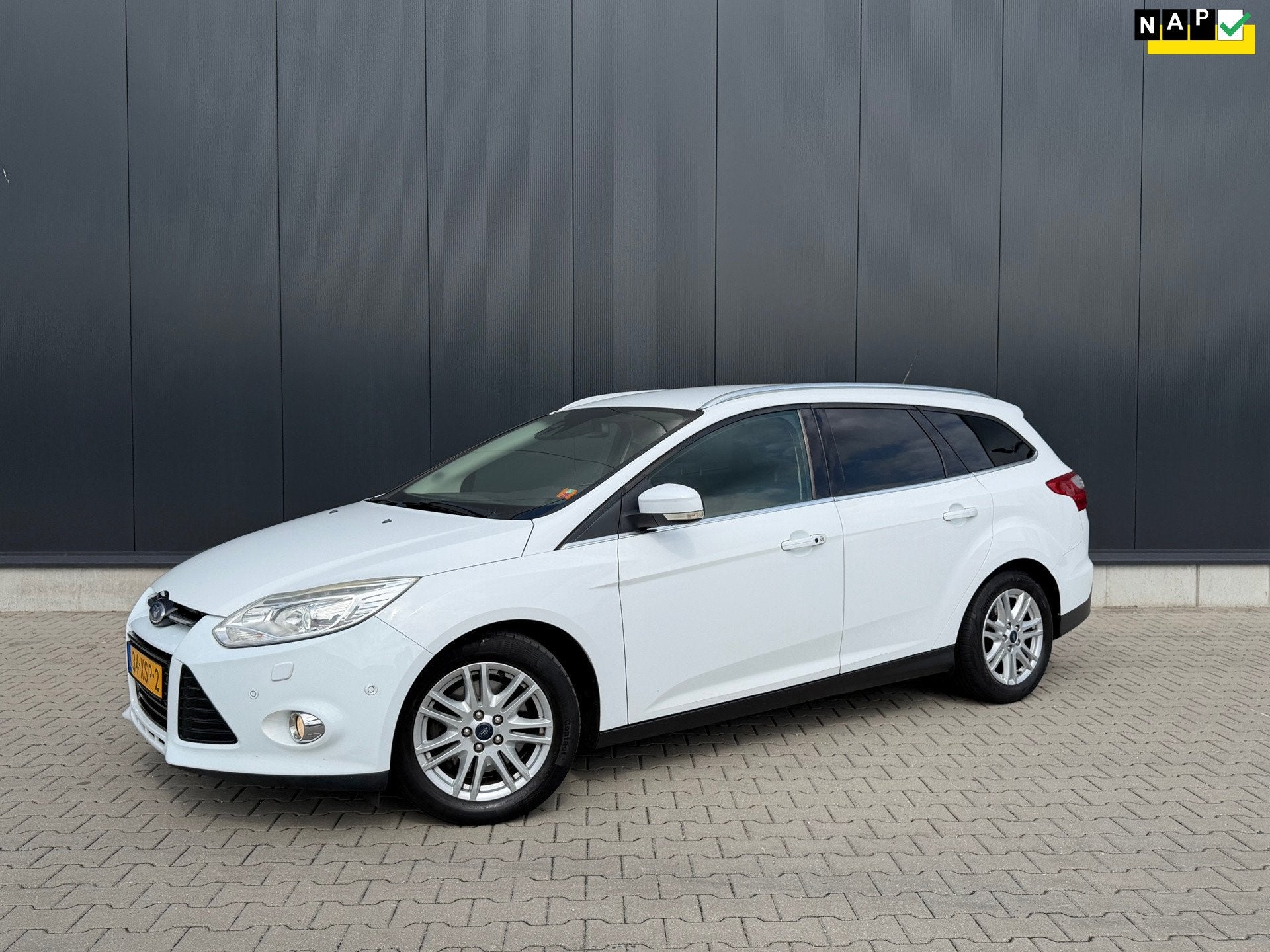 Ford Focus Wagon 1.6 EcoBoost Titanium Keyless, Auto's, Ford, Bedrijf, Te koop, Focus, ABS, Airbags, Airconditioning, Automatische klimaatregeling