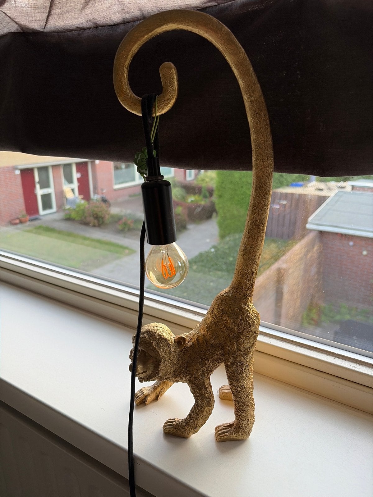 Unieke Apenlamp - Decoratieve Tafellamp, Ophalen, Kunststof, Zo goed als nieuw, Goud