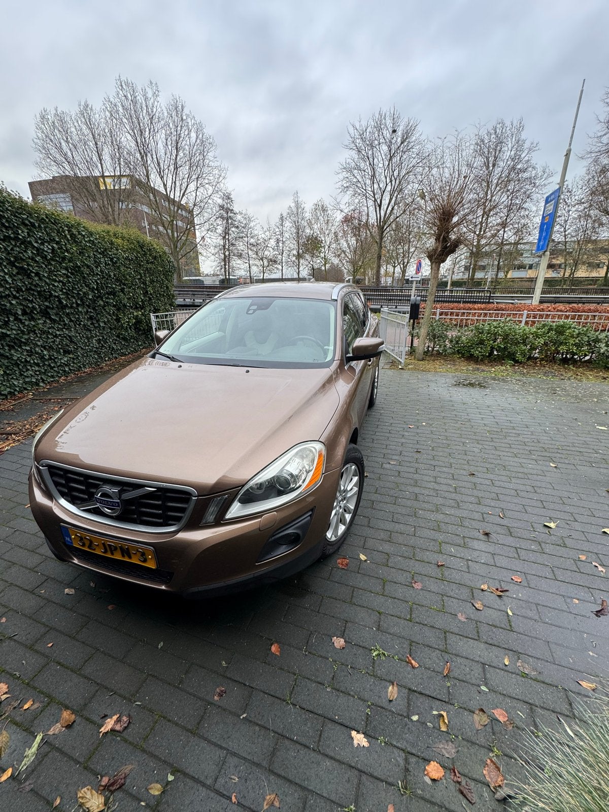 Volvo XC60 3.2 AWD Geartronic 2009 Bruin, Auto's, Automaat, 238 pk, 1800 kg, 1715 kg