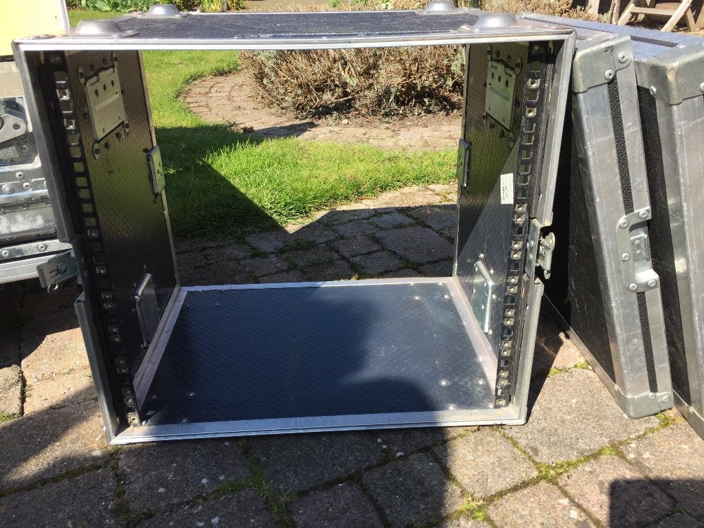 10 HE flightcase, Ophalen of Verzenden, Gebruikt, Overige instrumenten, Flightcase