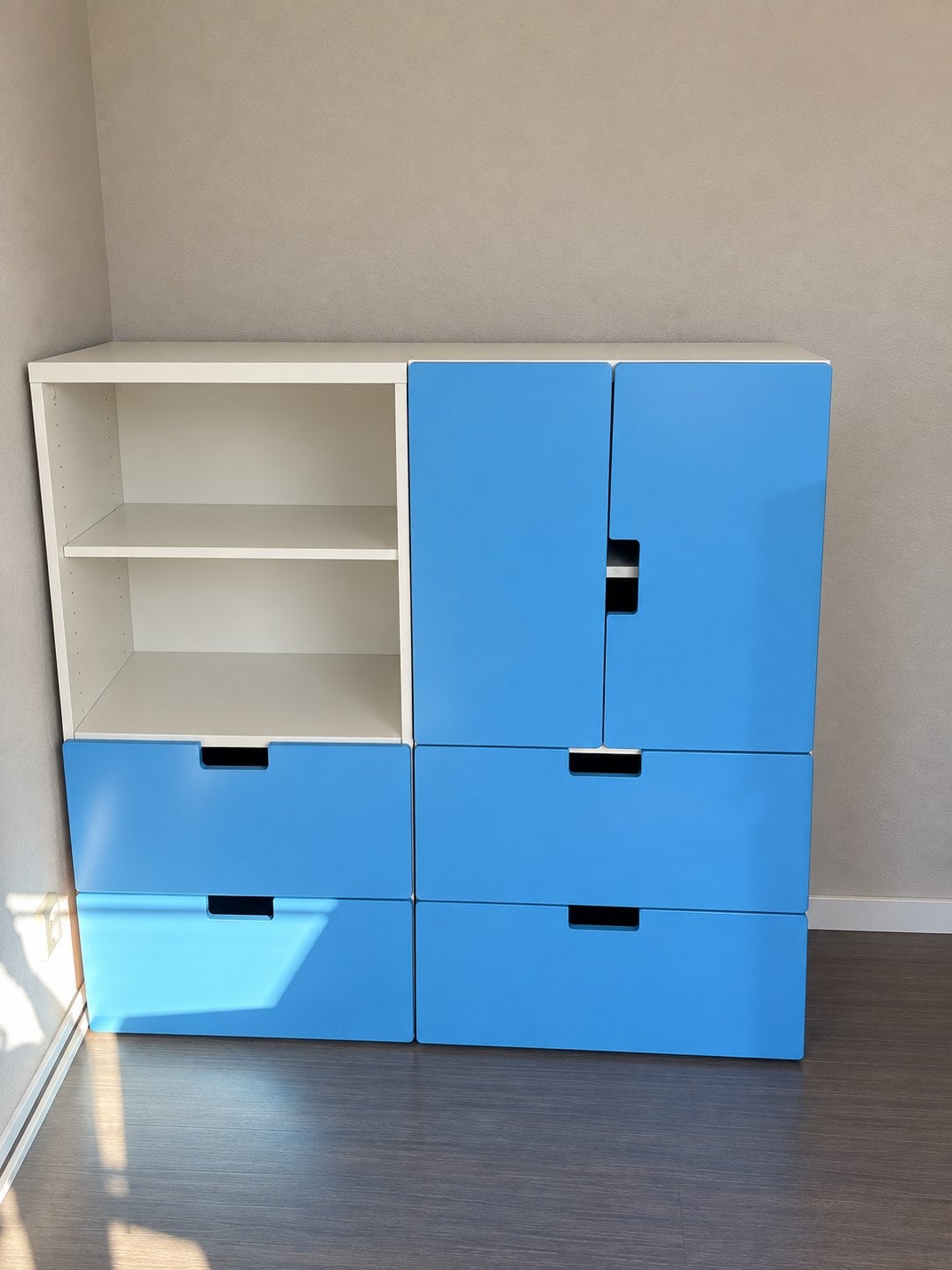 IKEA SMÅSTAD / PLATSA kast blauw – 2 delen – lades & deuren, Kinderen en Baby's, Ophalen, Kast, 50 tot 70 cm, 90 tot 105 cm