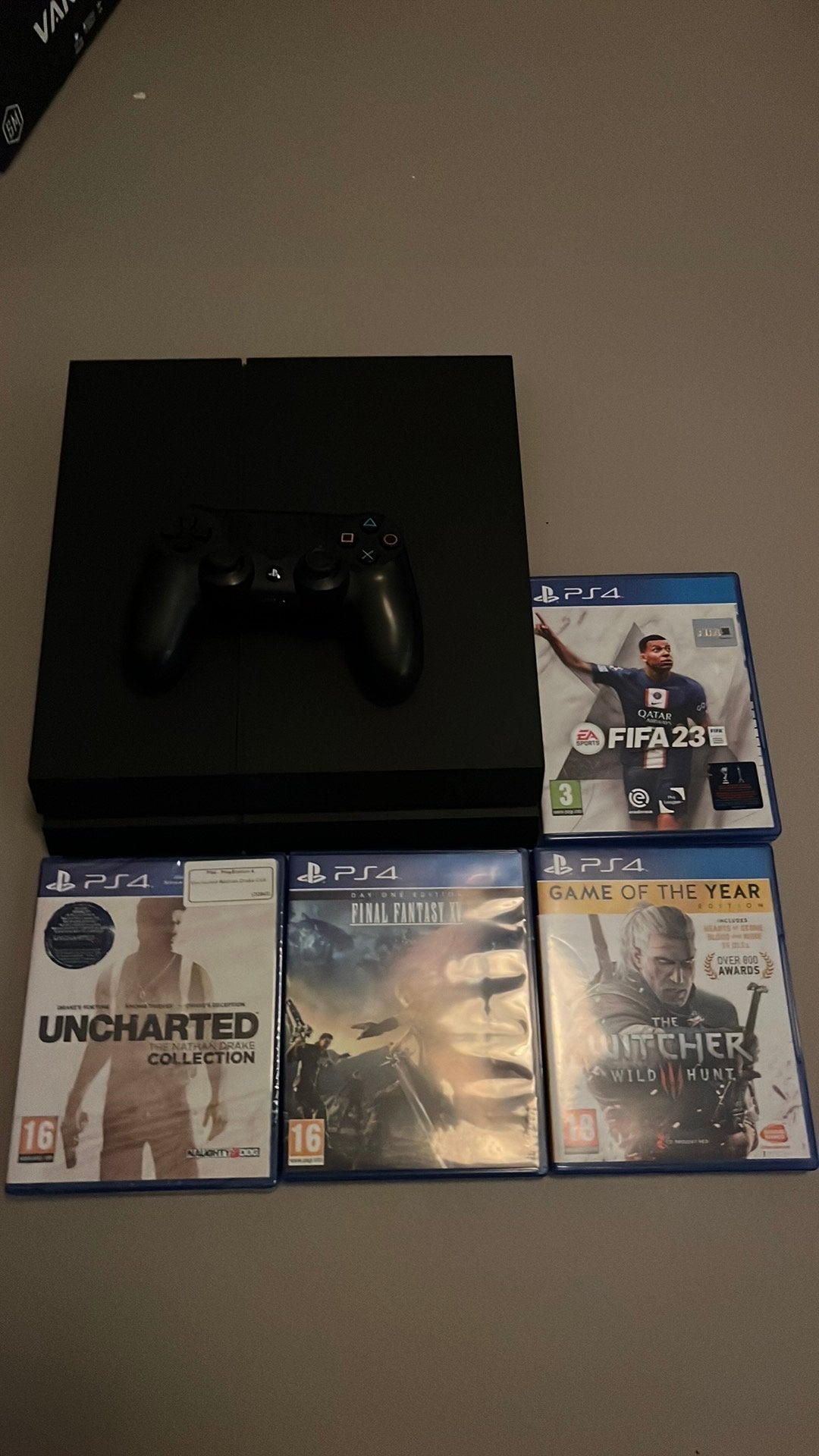 Playstation 4 500GB + Games, Ophalen, Zo goed als nieuw, Met 1 controller, Original