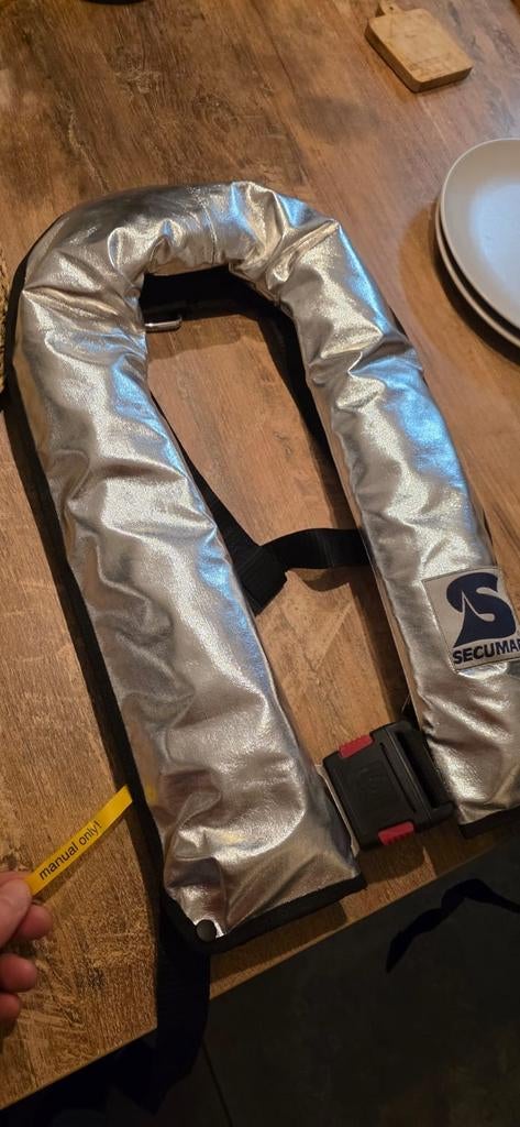 Reddingsvest Secumar(GOLF-HV 275N), Watersport en Boten, Bootonderdelen, Gebruikt, Motor en Techniek, Zeilboot of Motorboot, Ophalen of Verzenden