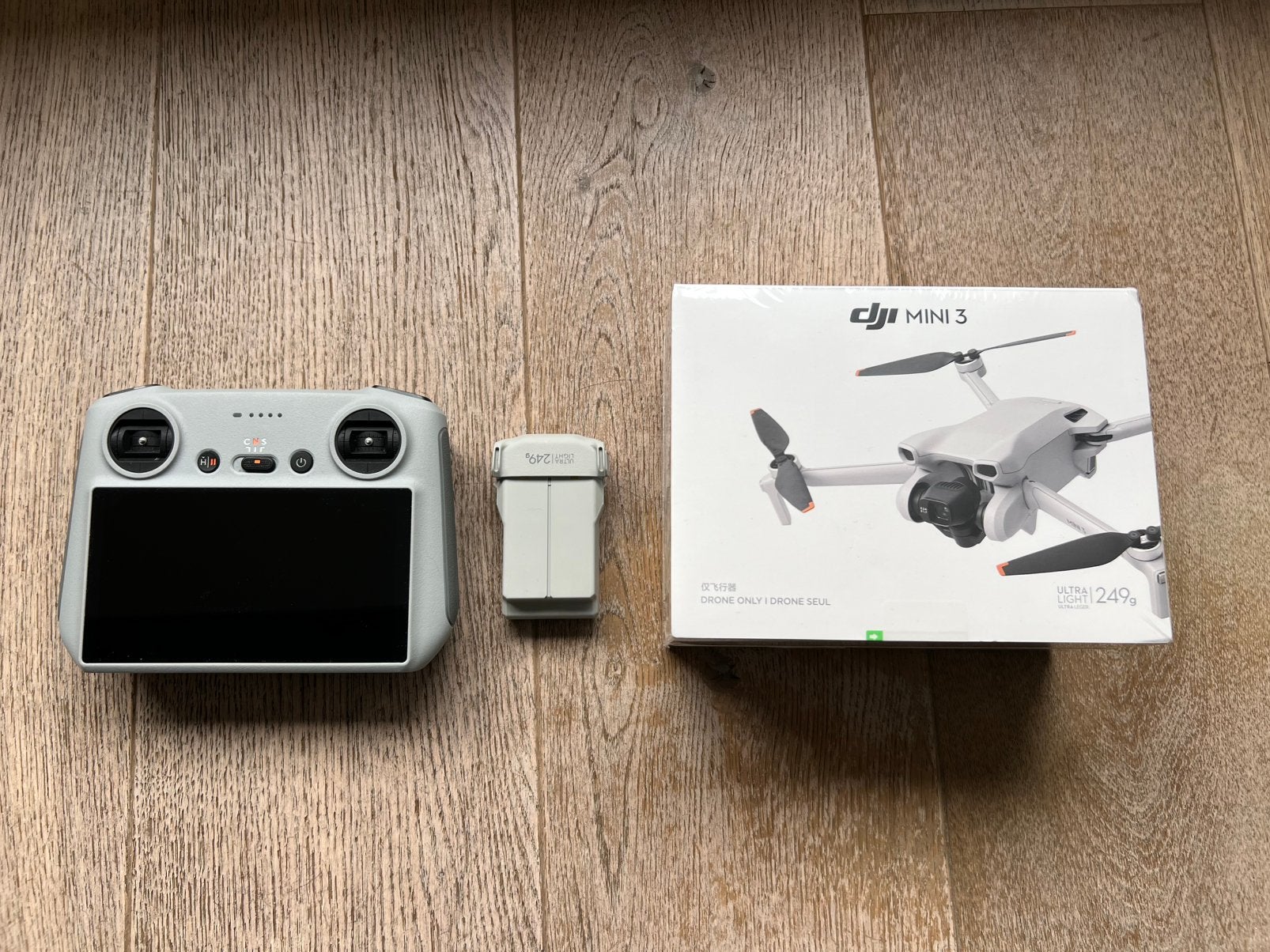 Dji mini 3 + Smart controller NIEUW, Audio, Tv en Foto, Drones, Zo goed als nieuw, Ophalen of Verzenden