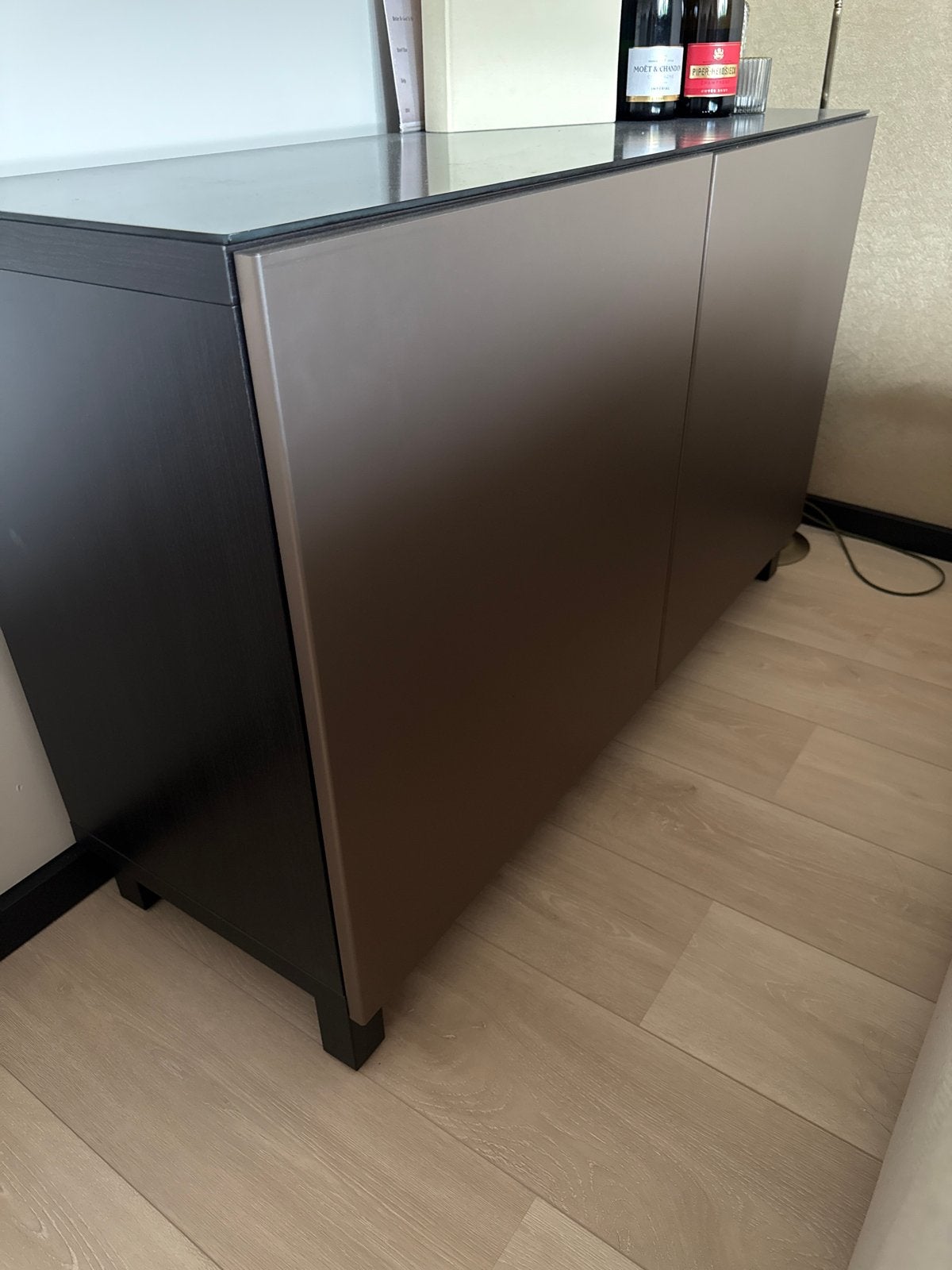 IKEA Besta kast met glazen blad en deuren, Ophalen, Gebruikt, 100 tot 150 cm, Minder dan 100 cm