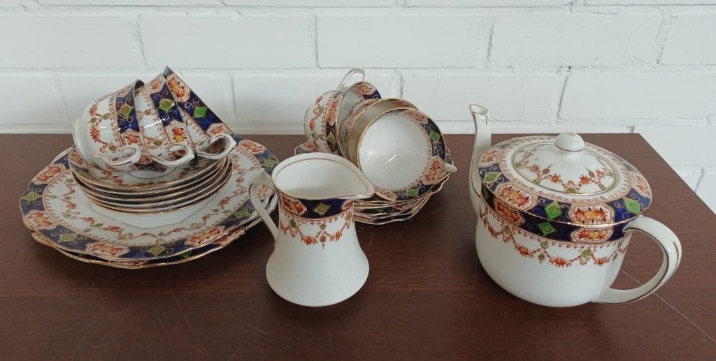 14 delig Imari St. Michael China servies, Gebruikt, Overige merken, Ophalen of Verzenden, Overige stijlen