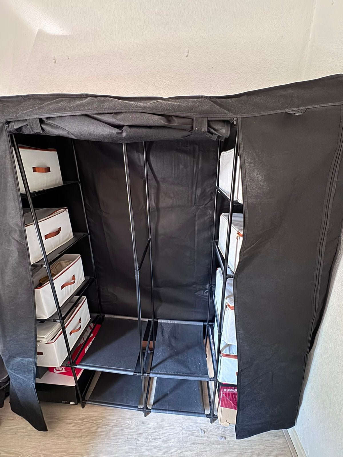 Wardrobe // Closet, Caravans en Kamperen, Ophalen, Zo goed als nieuw, Campingstoel