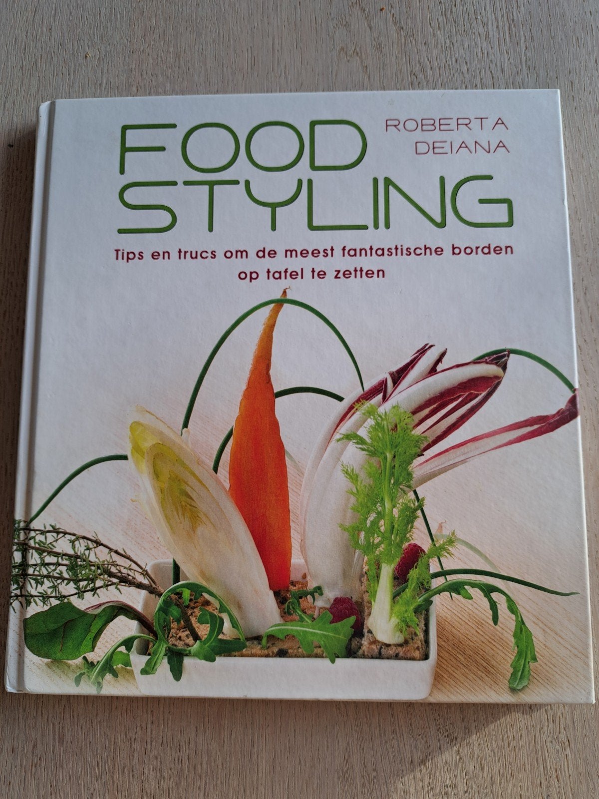 FOOD STYLING - Roberta Deiana, Ophalen of Verzenden, Zo goed als nieuw